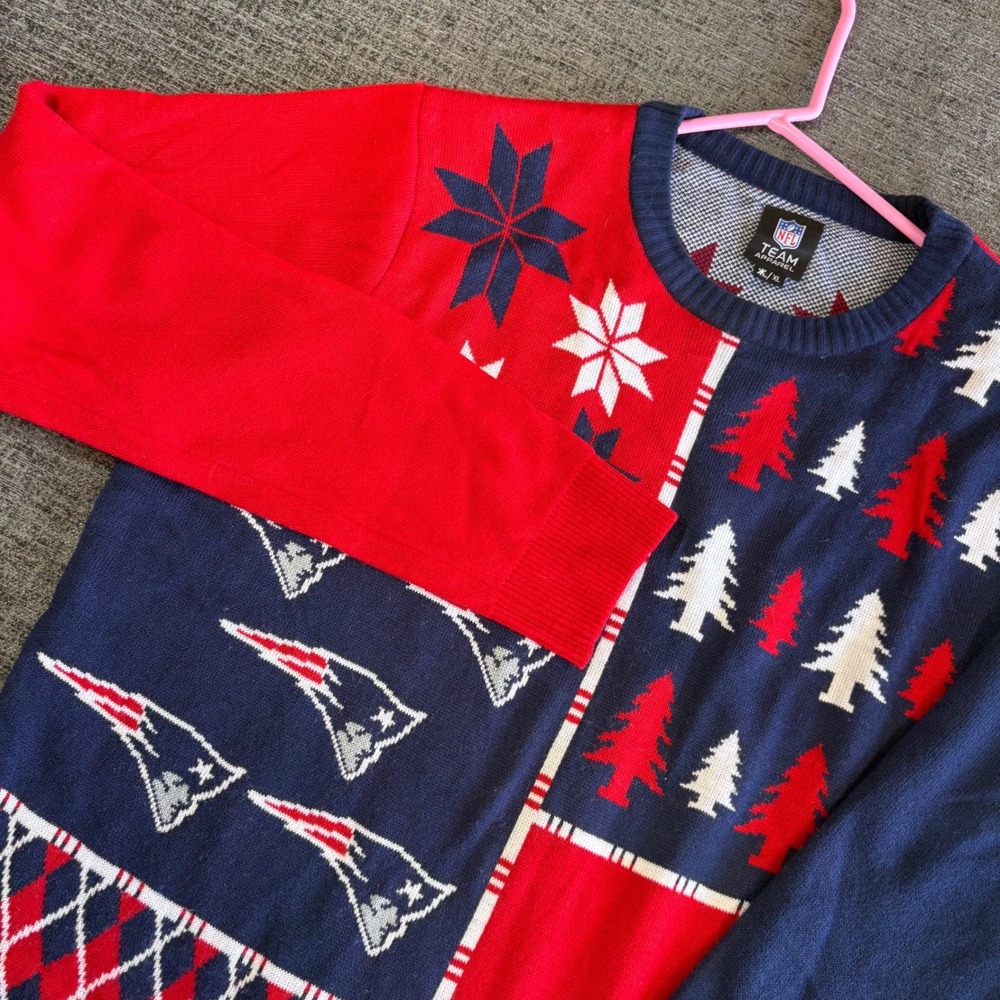 NFL Team Apparel New England Patriots Ugly Christmas Sweater XL Red Blue Holiday